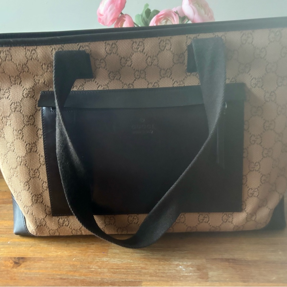 Pre-Loved Gucci Beige GG Canvas Tote with Brown Leather Trim and Brown Straps